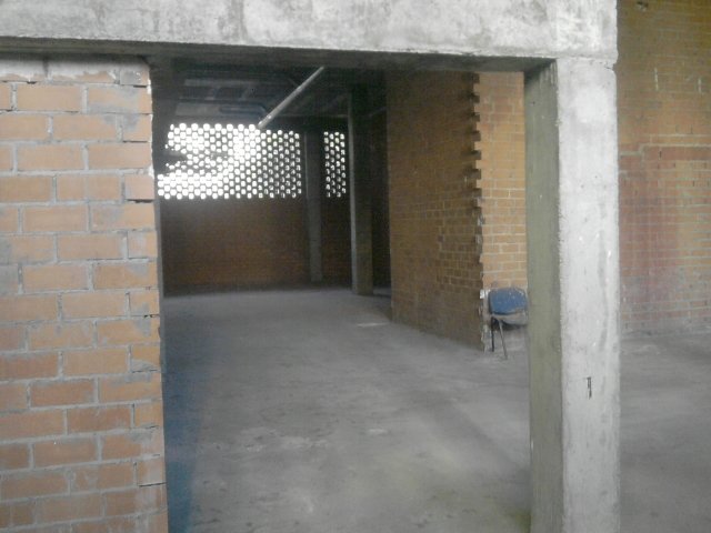 LOCAL EN VENTA EN ALMENDRALEJO (MERCADONA)